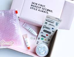 The Glossier Way Of Beauty Maniac Magazine