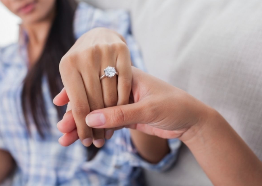 Engagement Rings Australia - Shop Online Now at Michael Hill Australia