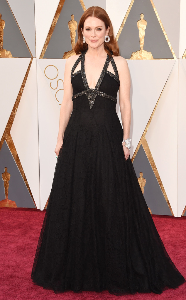 Julianne Moore, 2016 Oscars Best Dressed